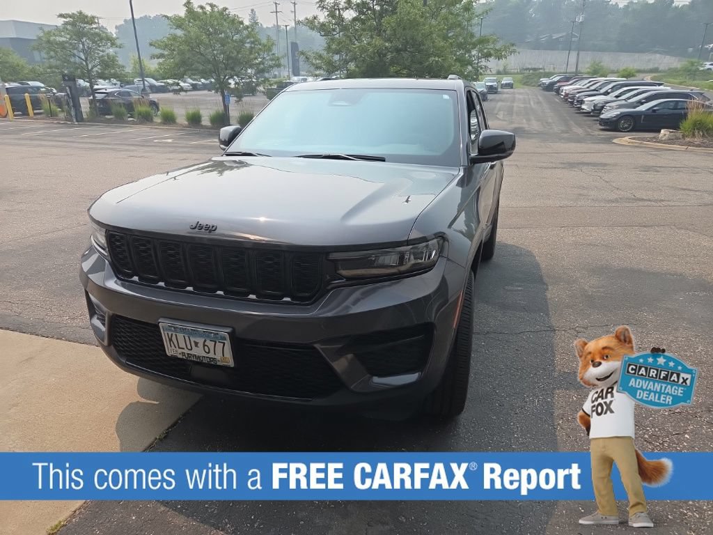 jeep grand cherokee 2023 1C4RJHAG5PC560250 image jeep grand cherokee 2023 1C4RJHAG5PC560250 image